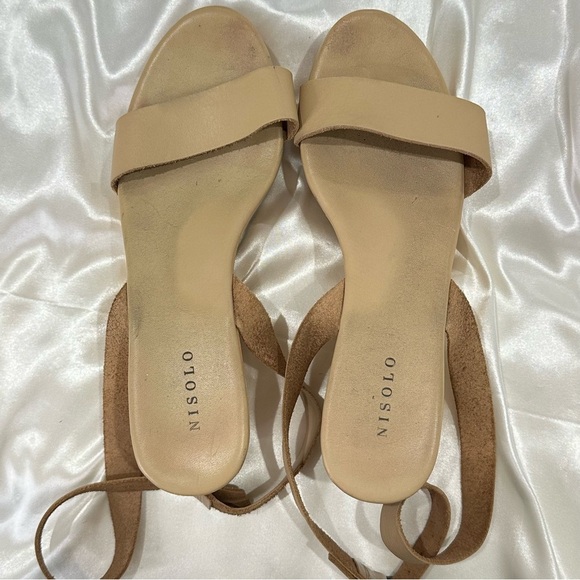 Nisolo Sarita Wooden Wedge Sandal Leather Wrap Ankle Strap Buckle Beige Size 9 - Picture 11 of 16